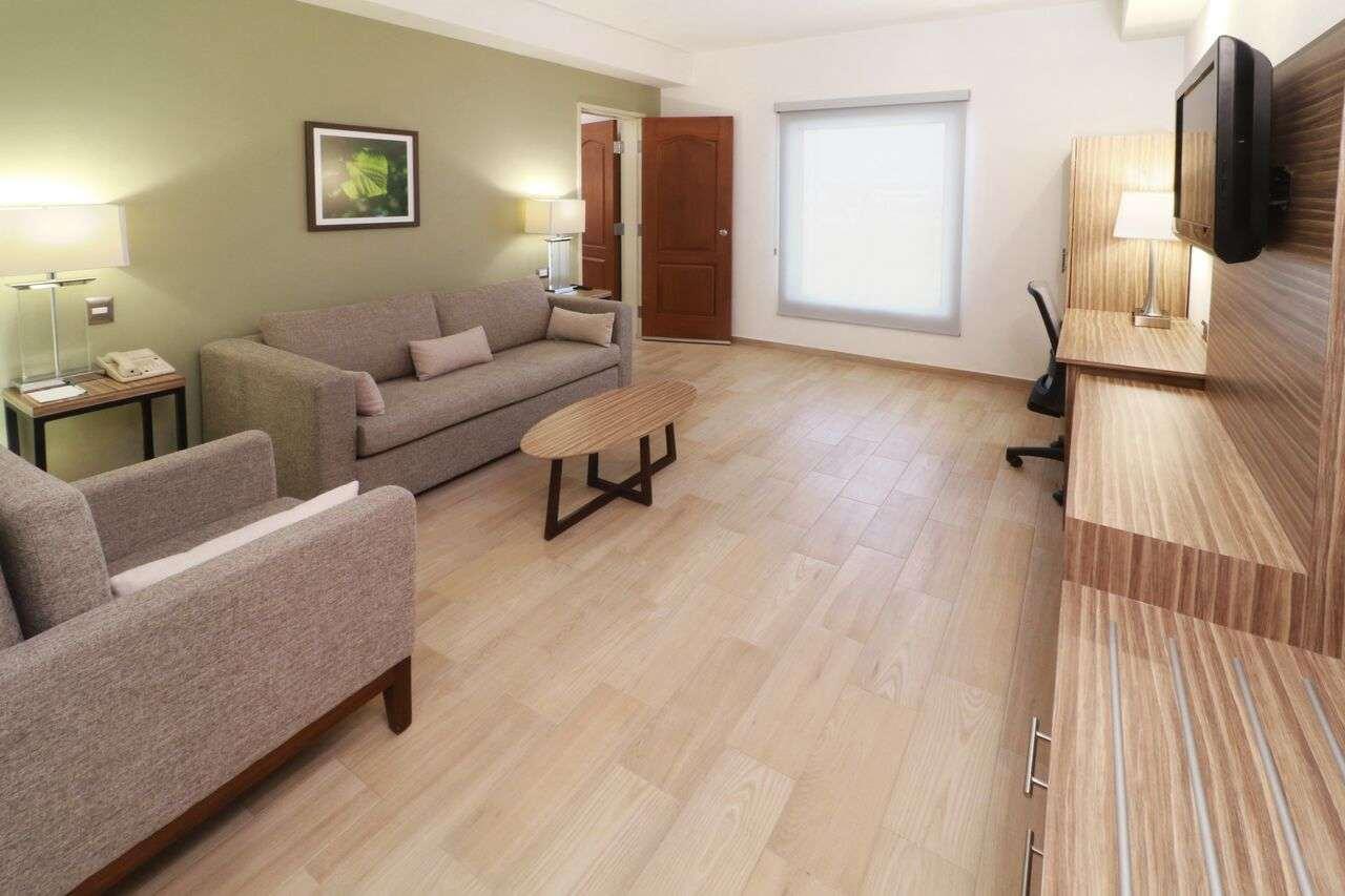 Wyndham Garden Monterrey Valle Real Экстерьер фото